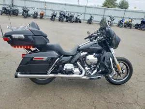 2015 HARLEY-DAVIDSON FL