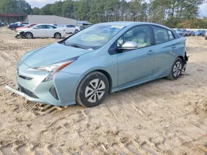 2017 TOYOTA PRIUS