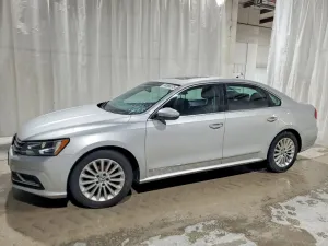 2016 VOLKSWAGEN PASSAT