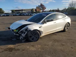 2021 TESLA MODEL 3