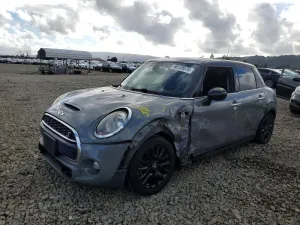2016 MINI COOPER