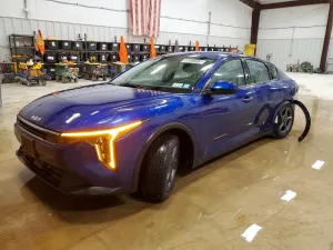 2025 KIA K4 LX