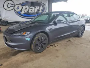 2025 TESLA MODEL 3