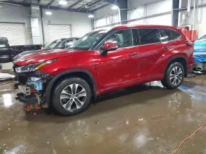 2022 TOYOTA HIGHLANDER