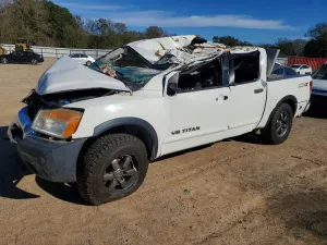 2014 NISSAN TITAN