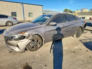 2022 HYUNDAI ELANTRA
