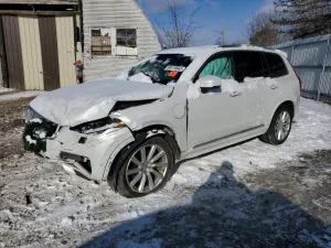 2017 VOLVO XC90