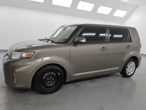 2015 TOYOTA SCION