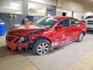 2011 TOYOTA CAMRY