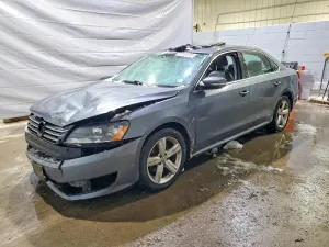 2013 VOLKSWAGEN PASSAT