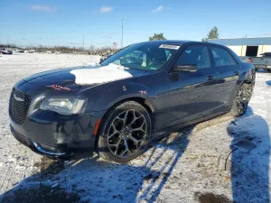 2016 CHRYSLER 300