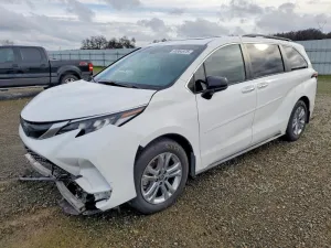 2022 TOYOTA SIENNA