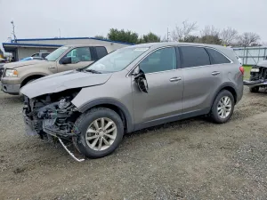 2017 KIA SORENTO