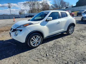 2015 NISSAN JUKE