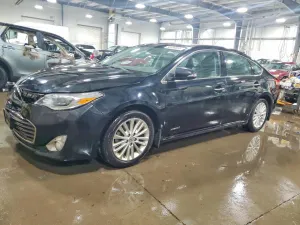 2013 TOYOTA AVALON