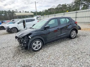 2021 NISSAN KICKS