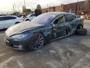 2014 TESLA MODEL S