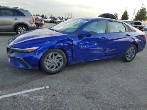 2024 HYUNDAI ELANTRA