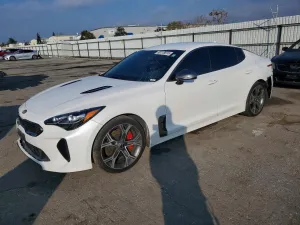 2020 KIA STINGER