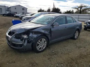 2010 VOLKSWAGEN JETTA