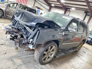 2010 CADILLAC ESCALADE