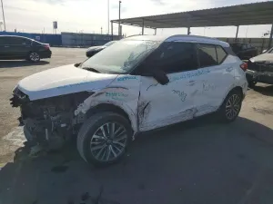 2021 NISSAN KICKS