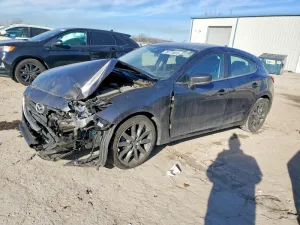 2018 MAZDA 3