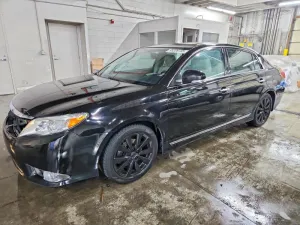 2012 TOYOTA AVALON