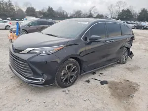 2025 TOYOTA SIENNA PLA