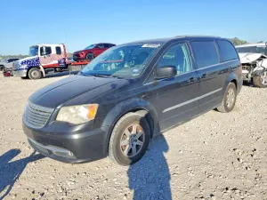 2013 CHRYSLER MINIVAN