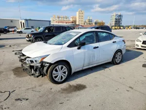 2020 NISSAN VERSA