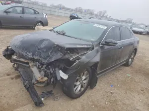 2016 VOLKSWAGEN PASSAT