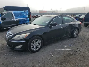 2013 HYUNDAI GENESIS