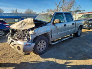 2005 GMC SIERRA