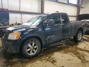 2010 NISSAN TITAN