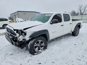 2015 TOYOTA TACOMA