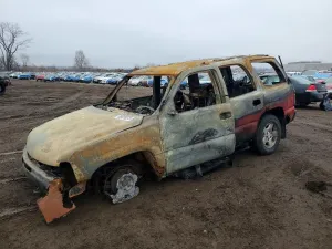 2001 CHEVROLET TAHOE