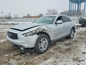 2017 INFINITI QX70