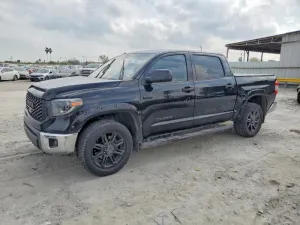 2017 TOYOTA TUNDRA