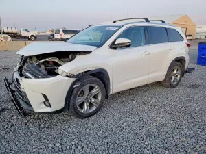 2017 TOYOTA HIGHLANDER