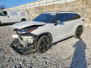 2022 TOYOTA HIGHLANDER