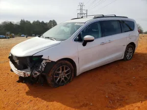 2020 CHRYSLER MINIVAN