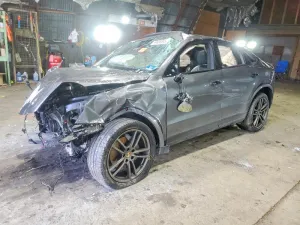 2020 PORSCHE CAYENNE