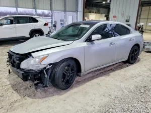 2014 NISSAN MAXIMA