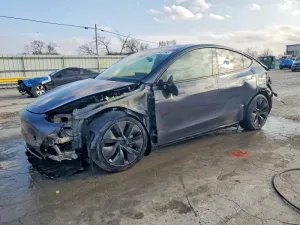 2024 TESLA MODEL Y