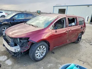 2019 CHRYSLER PACIFICA