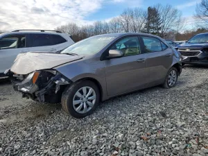 2015 TOYOTA COROLLA