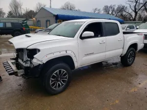 2020 TOYOTA TACOMA