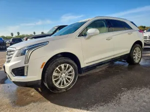 2017 CADILLAC XT5