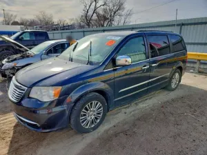 2013 CHRYSLER MINIVAN